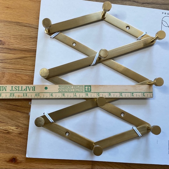 ❌SOLD❌Expandable Brass Rack - Picture 2 of 2